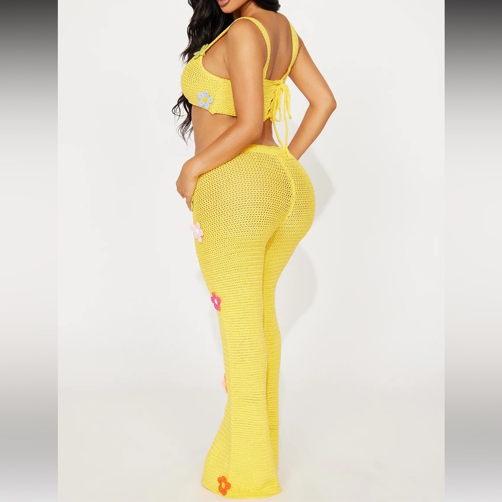 NEW FashionNova Yellow Crochet Pants Top Set - Picture 3 of 4